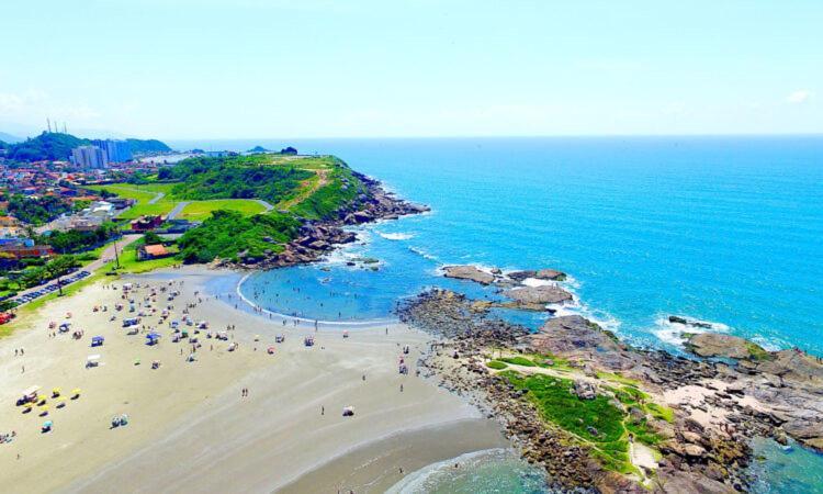 Casa Com Piscina , Churrasqueira, Wi-Fi, Em Rua De Areia A 1Km Da Praia, Bairro Sussegado, Proibido Uso De Som Extremamente Alto Ideal Para Descansar Itanhaém Екстериор снимка