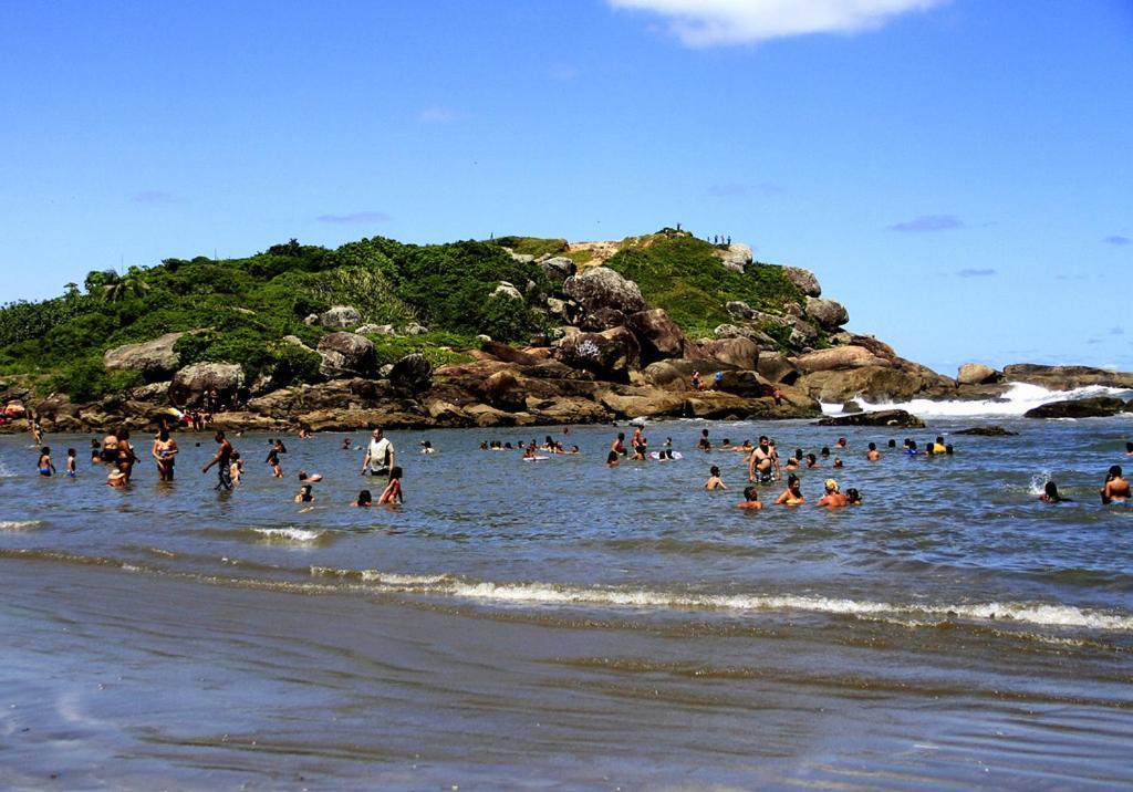 Casa Com Piscina , Churrasqueira, Wi-Fi, Em Rua De Areia A 1Km Da Praia, Bairro Sussegado, Proibido Uso De Som Extremamente Alto Ideal Para Descansar Itanhaém Екстериор снимка