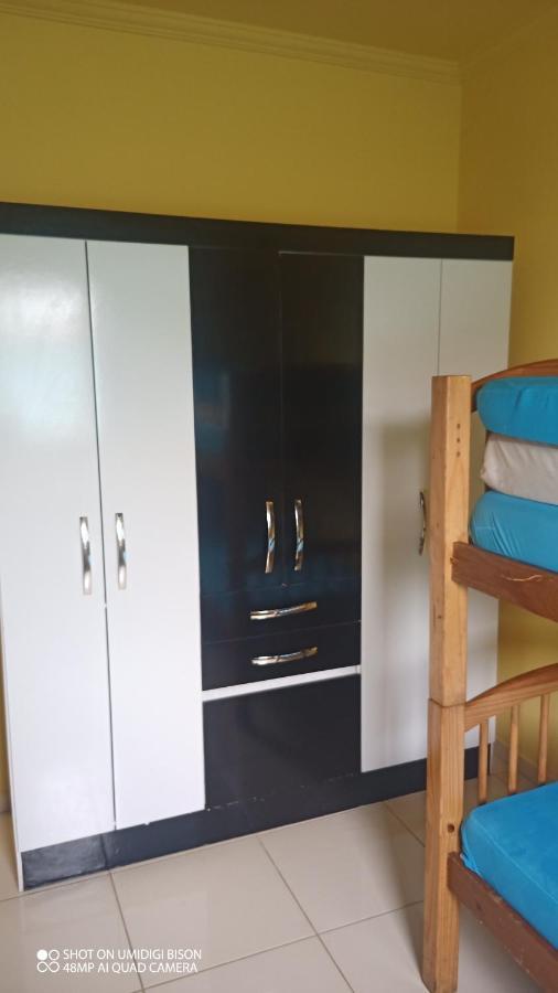 Casa Com Piscina , Churrasqueira, Wi-Fi, Em Rua De Areia A 1Km Da Praia, Bairro Sussegado, Proibido Uso De Som Extremamente Alto Ideal Para Descansar Itanhaém Екстериор снимка